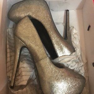 Aldo Silver Glitter Heels